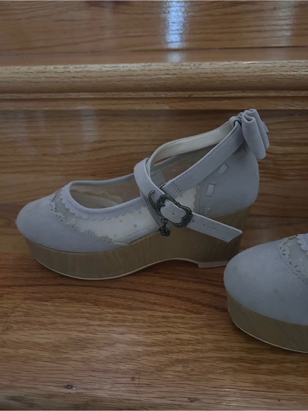 Axes Femme Gray Bow Block Heel Sandals - Picture 4 of 10